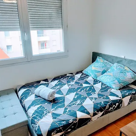 Cosy Proche De Paris Centre Et à 1 Minutes De Tramway Idéal Pour Les Professionnels Apartamento