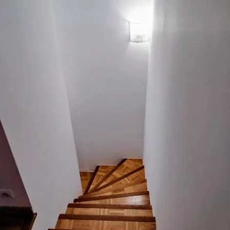 Cosy Proche De Paris Centre Et à 1 Minutes De Tramway Idéal Pour Les Professionnels Apartamento La Courneuve