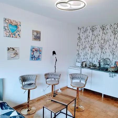 Cosy Proche De Paris Centre Et à 1 Minutes De Tramway Idéal Pour Les Professionnels Apartamento
